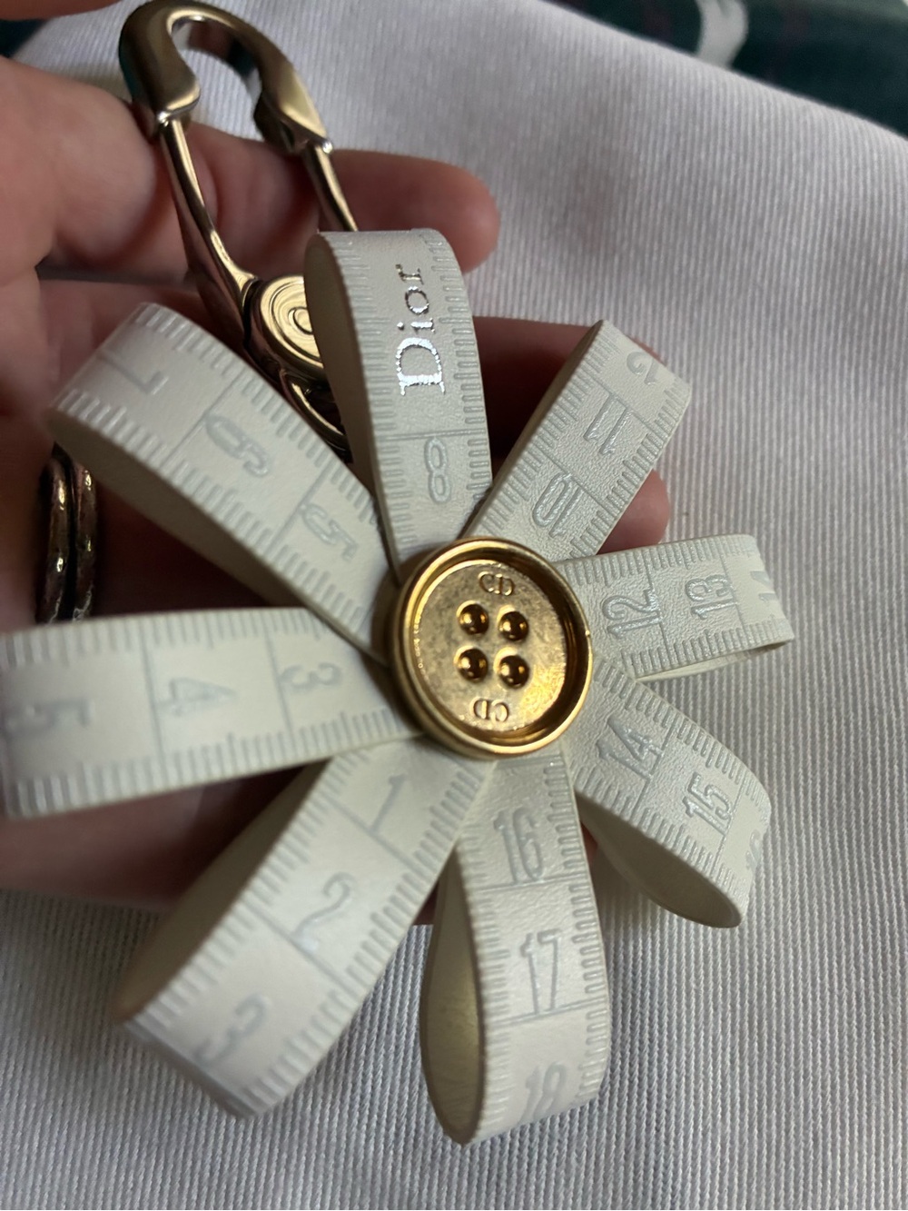 SOLD Dior '26 Daisy Bag Charm JW Jonathan Anderson - Picture 7 of 10